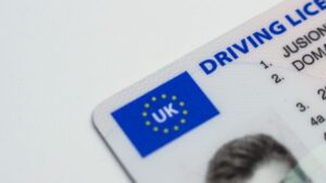 Antigüedad del Permiso para conducir autocaravanas en España