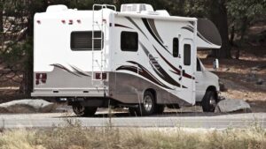 Permiso para conducir autocaravanas en España